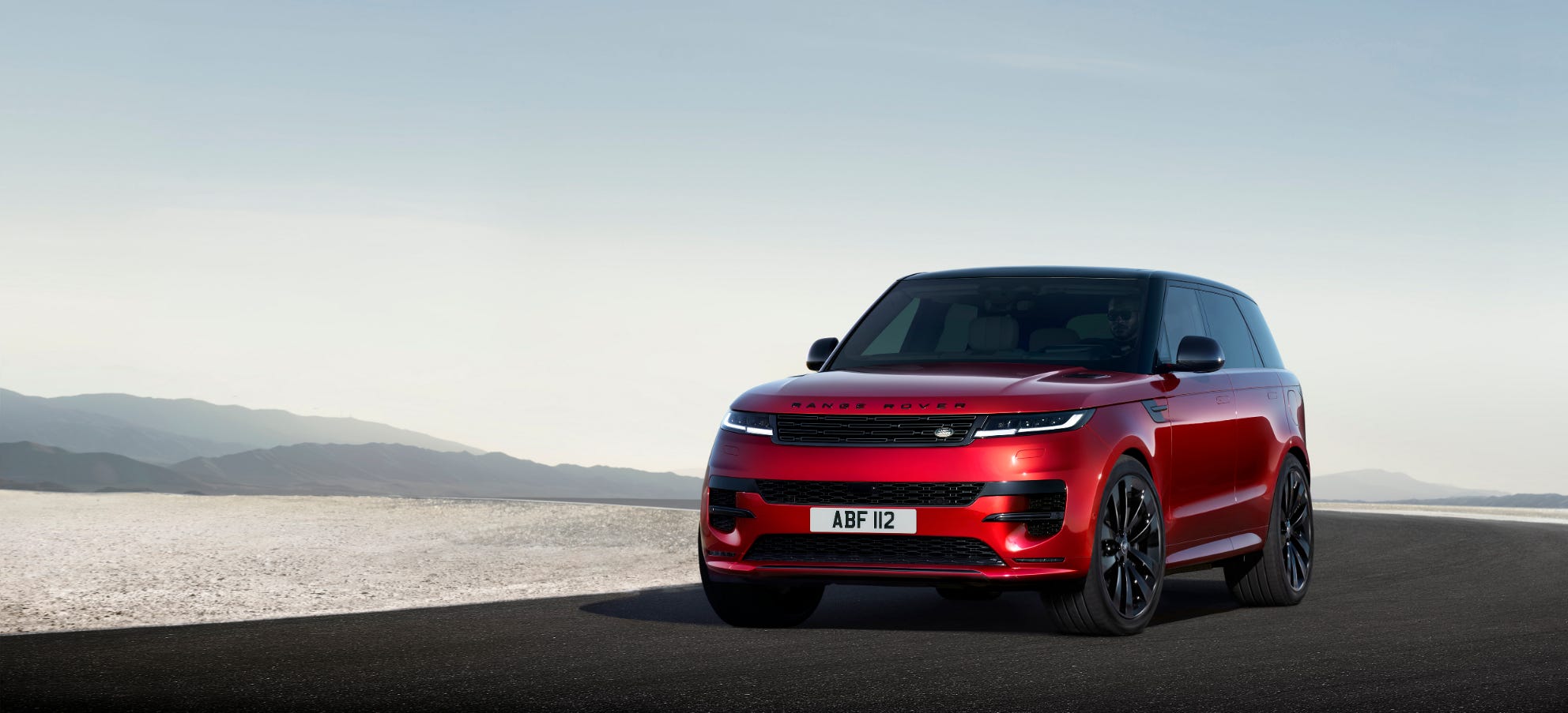 The 2023 Range Rover Sport Keeps the V8