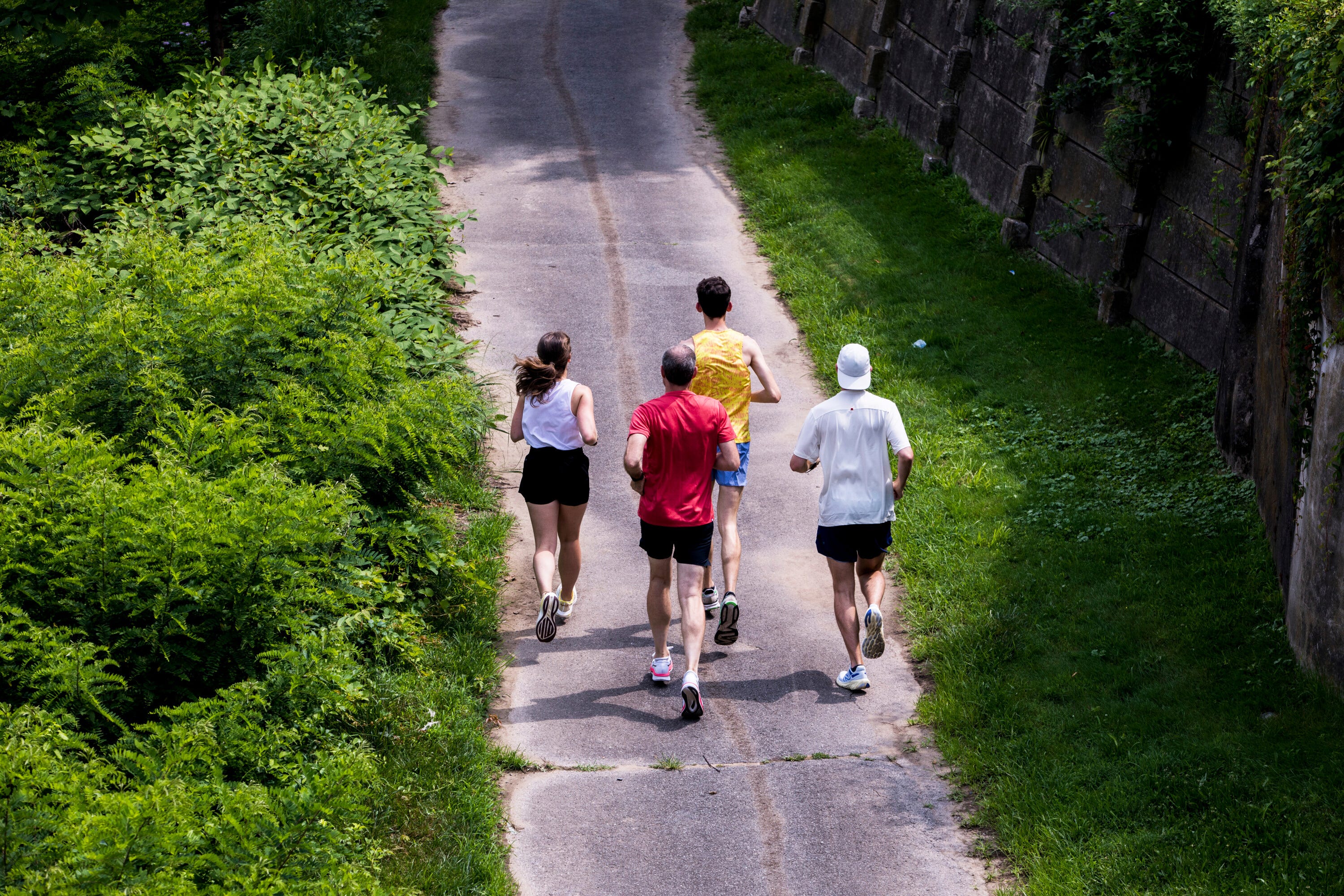 9 Coach-Approved Tips on How to Prep for Marathon Training