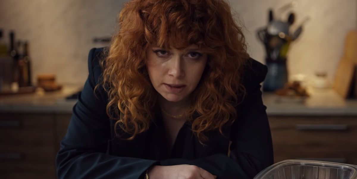 Netflix S Russian Doll Here S Natasha Lyonne And Amy Poehler S New Tv Series Trailer Cast