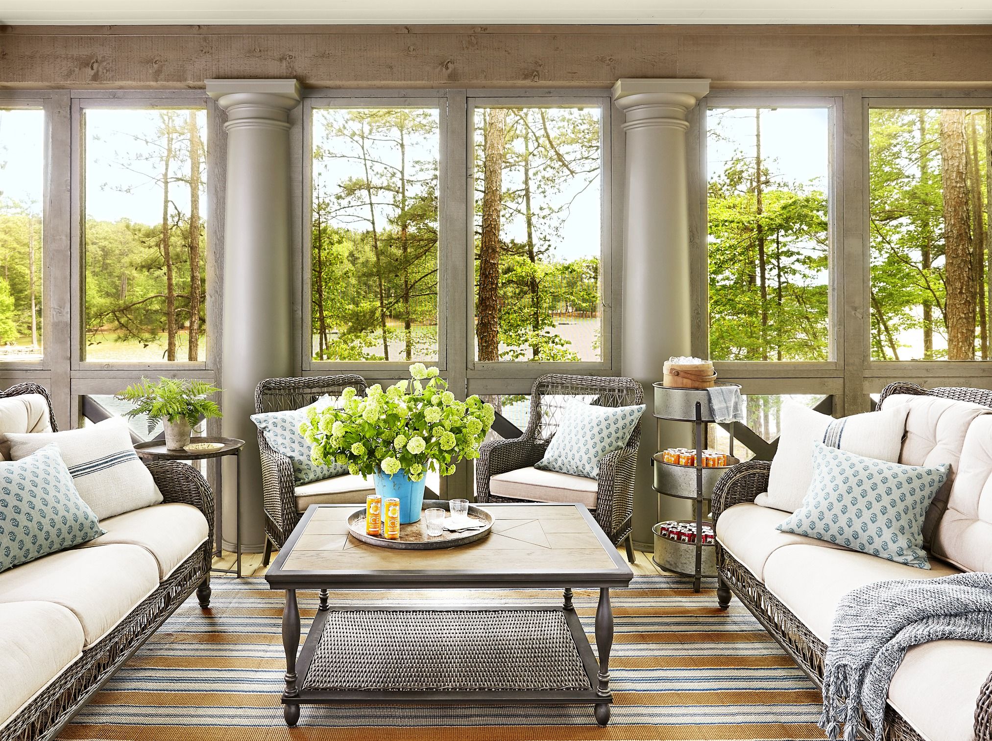 25 Sunroom Decorating Ideas - Best Designs for Sun Rooms