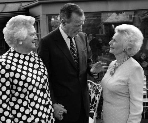 05/06/98 - Ruth Buchanans home - BRIEF DESCRIPTION: Pres. Bush receives the IONA Outstanding Citizen ruth buchanans home