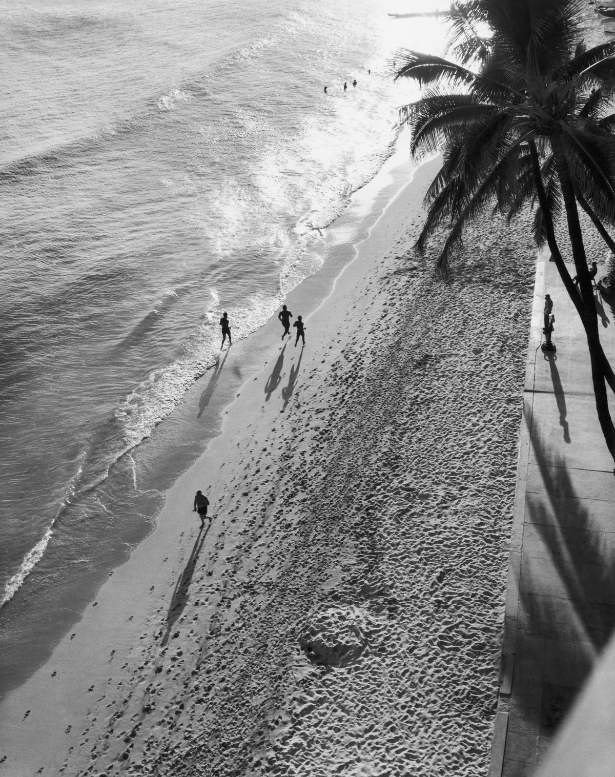 Running On The Beach How Sand Running Can Boost Performance