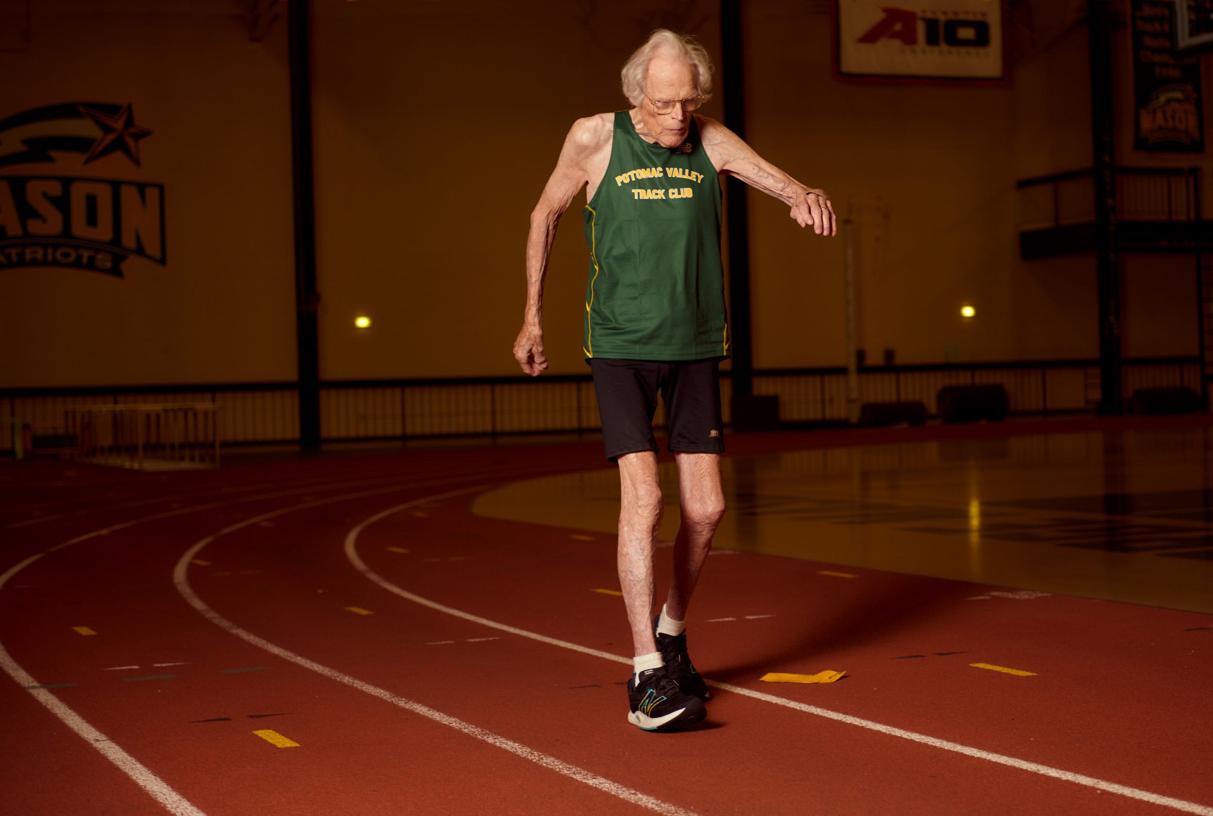 This 97-Year-Old Runner Won't Stop Competing. Here Are His Secrets.