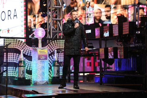 times square new year's eve 2019 celebration