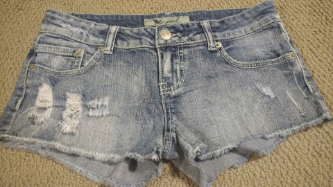 22 Things From Wet Seal You Definitely Owned at One Point in Your Life