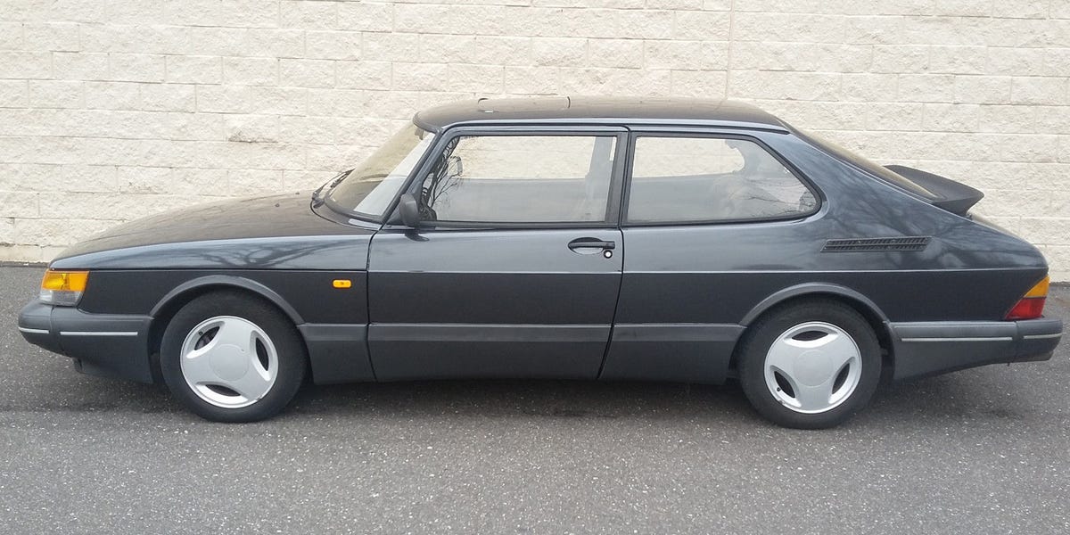 A Saab 900 SPG Offers 1980s Style and Subtle Speed