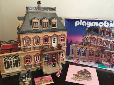 Toy, House, Dollhouse, Town, Pink, Building, Architecture, Games, Scale model, Facade, 