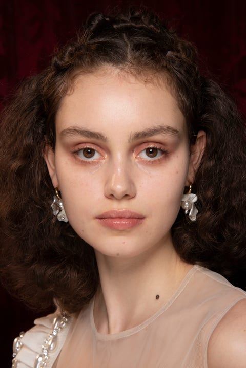 4 New Ways To Work High Shine Make-Up According To LFW