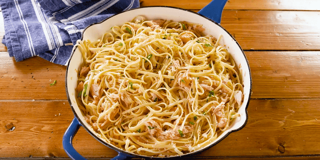 サーモンがおいしい季節 レモンバターのパスタを作ってみない Elle Gourmet エル グルメ サーモンがおいしい季節 レモンバターのパスタを作ってみない Elle Gourmet エル グルメ