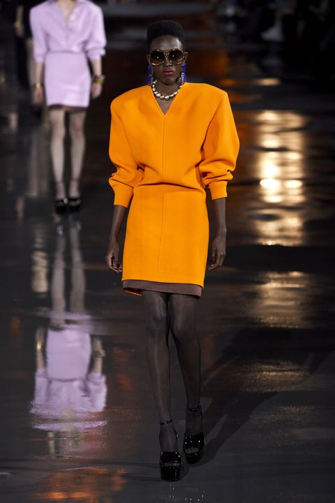 vestiti arancioni moda 2022