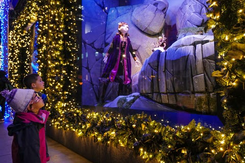 SAKS FIFTH AVENUE CELEBRATES ANNUAL HOLIDAY WINDOW UNVEILING WITH DISNEY’S “FROZEN 2”: WITH SPECIAL PERFORMANCE BY IDINA MENZEL