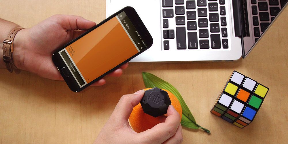 This Pocket-Sized Sensor Can Identify The Exact Color of Anything