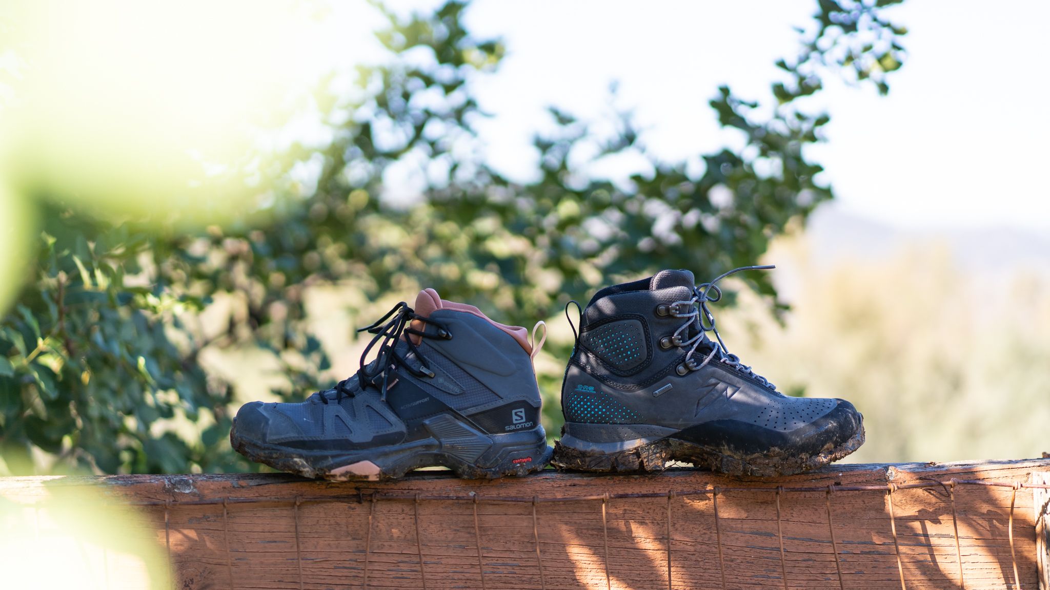 solomons hiking boots