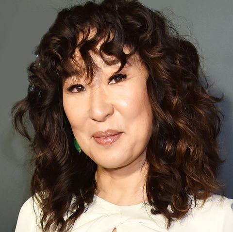 Sandra Oh S Curly Hair Routine Hair Stylist Ted Gibson S Curly