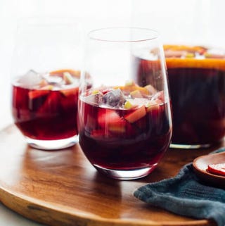 červené víno, sangria, sprite