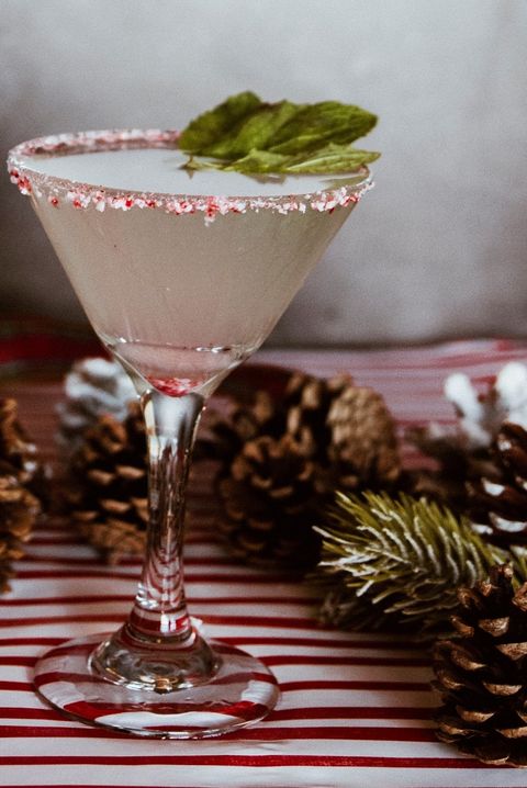 13 Best Christmas Martinis - Holiday Martini Recipes for Christmas Parties