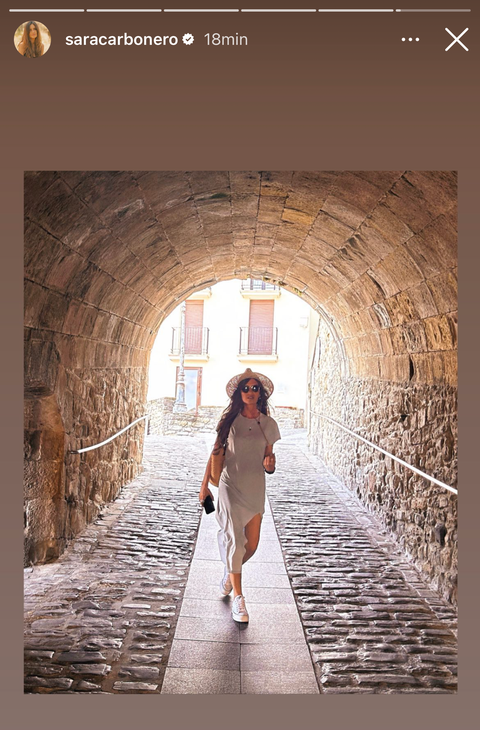 Sara Carbonero with midi dress and Converse sara carbonero with midi dress and converse