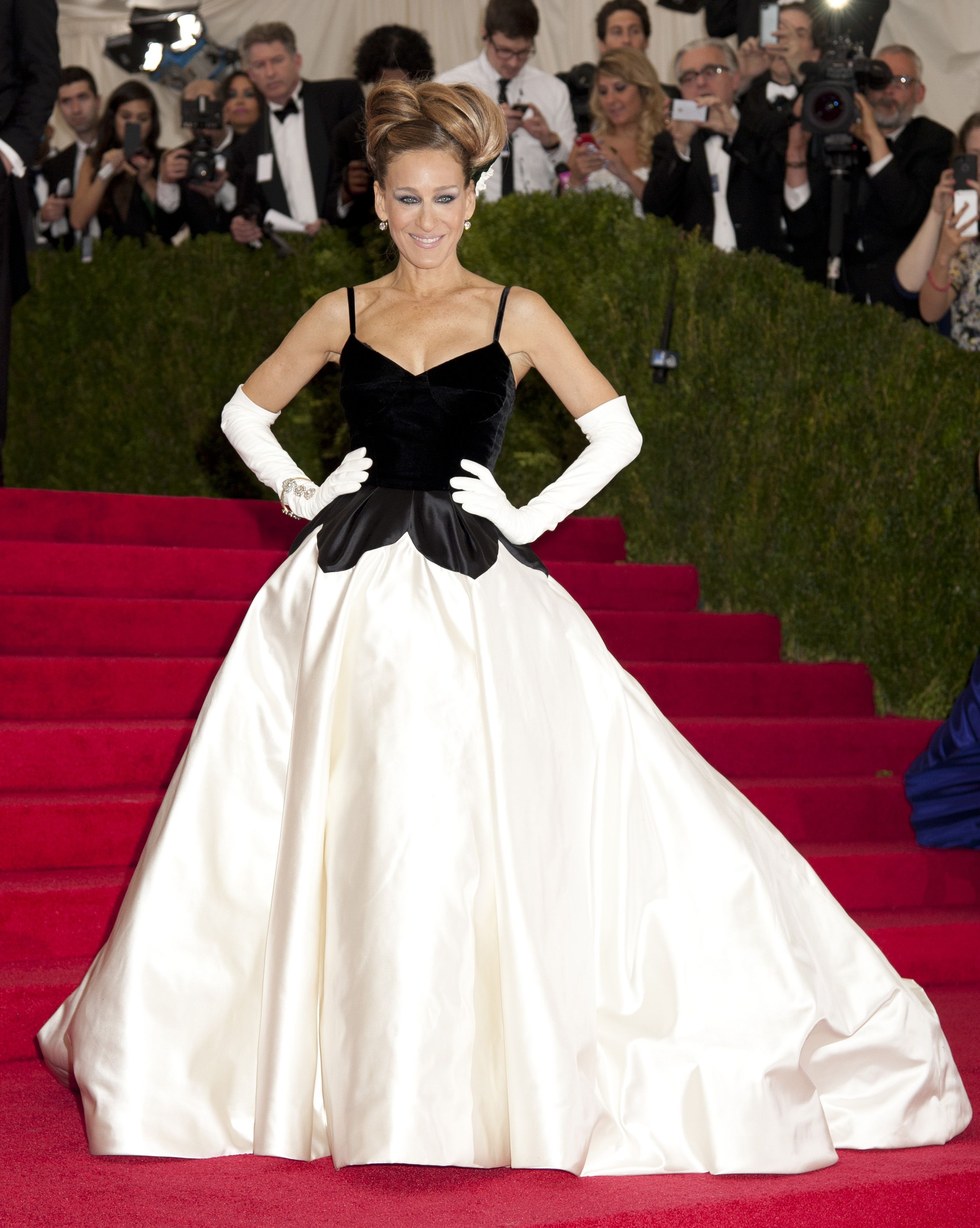 oscar de la renta ball gown