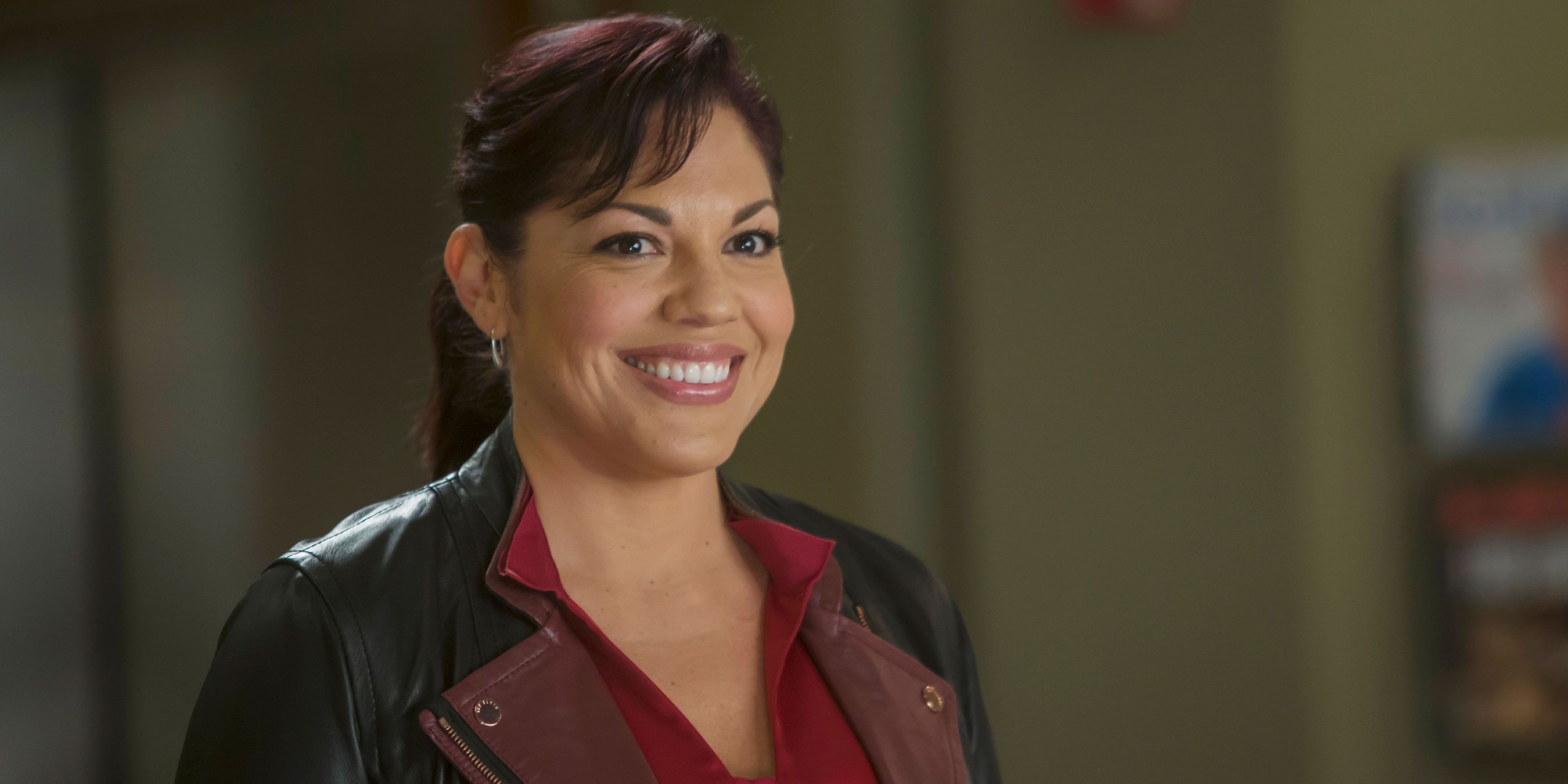 Grey S Anatomy Star Sara Ramirez Open To Returning To Show As Callie