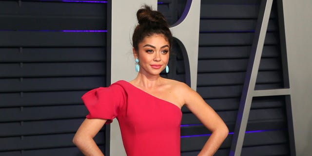 Modern Family's Sarah Hyland reveals she wore extensions as Haley to hide her hair loss Modern Family's Sarah Hyland reveals she wore extensions as Haley to hide her hair loss