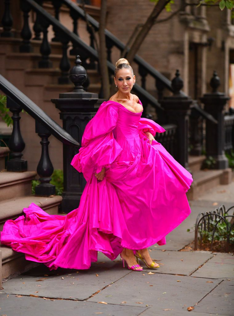 Pink Zac Posen Gown, Mismatched Shoes