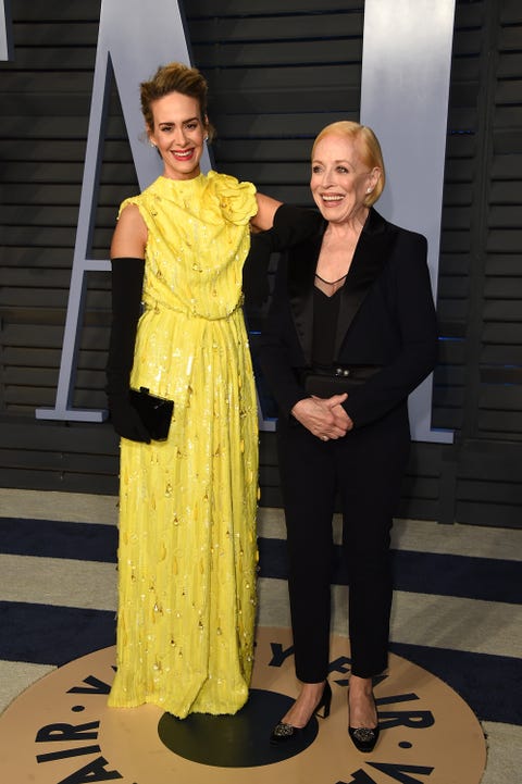 These Photos of Sarah Paulson and Holland Taylor at an Oscars Party ...