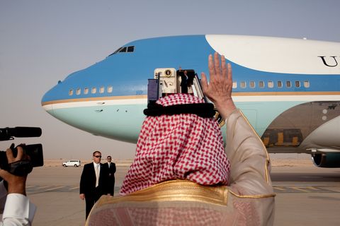 president barack obama waves goodbye from the steps of air force one as he departs king khalid international airport in riyadh, saudi arabia on his way to cairo, egypt, june 4, 2009 official white house photo by pete souzathis official white house photograph is being made available for publication by news organizations andor for personal use printing by the subjects of the photograph the photograph may not be manipulated in any way or used in materials, advertisements, products, or promotions that in any way suggest approval or endorsement of the president, the first family, or the white house