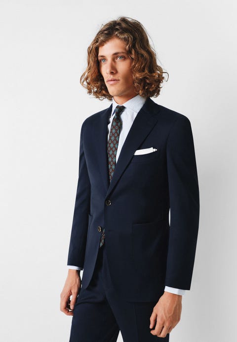 Qué corbata llevar según tu tipo de traje o camisa Qué corbata llevar según tu tipo de traje o camisa