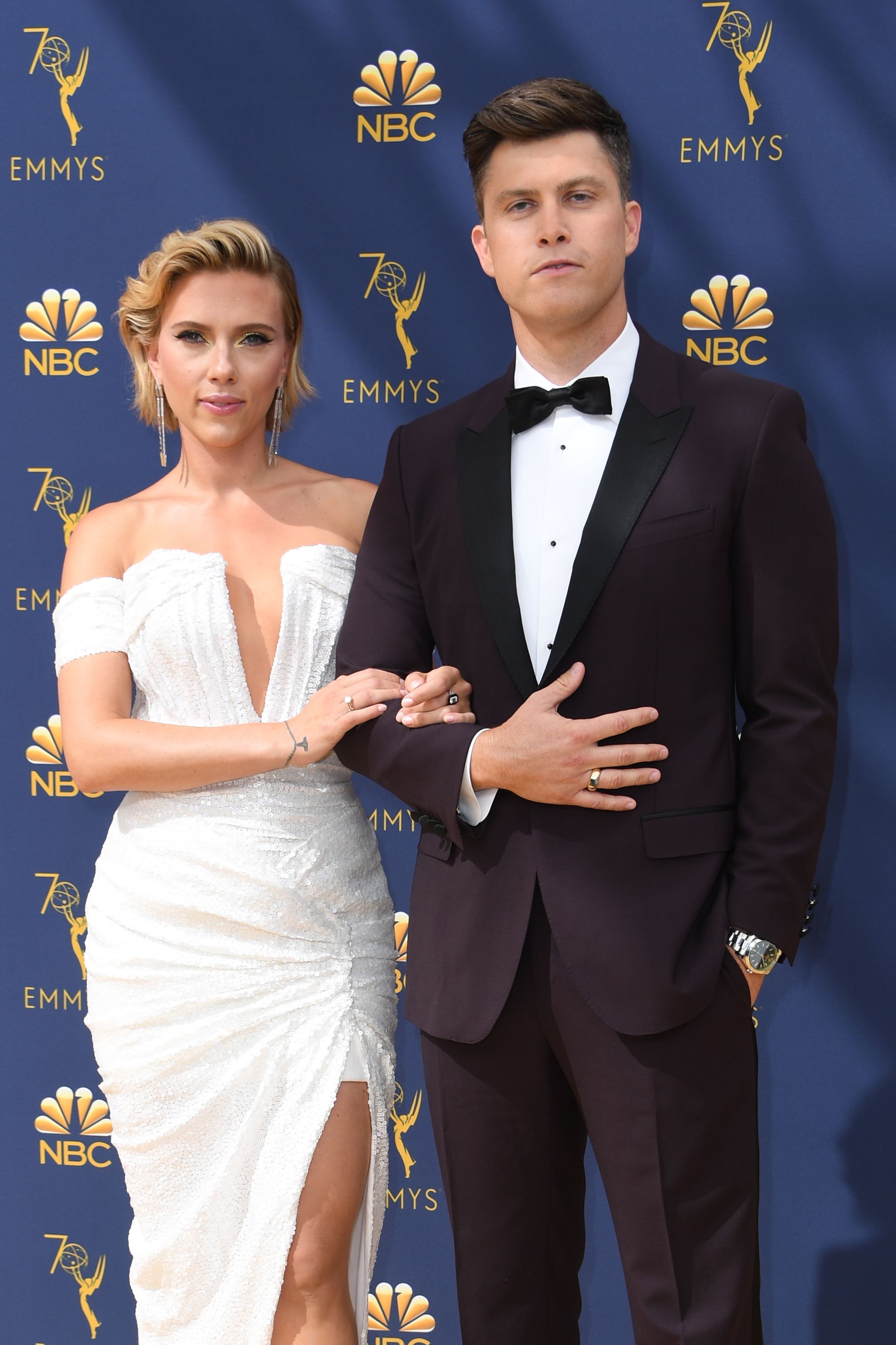 Colin Jost And Scarlett Johansson Pictures From 2018 Emmy Awards