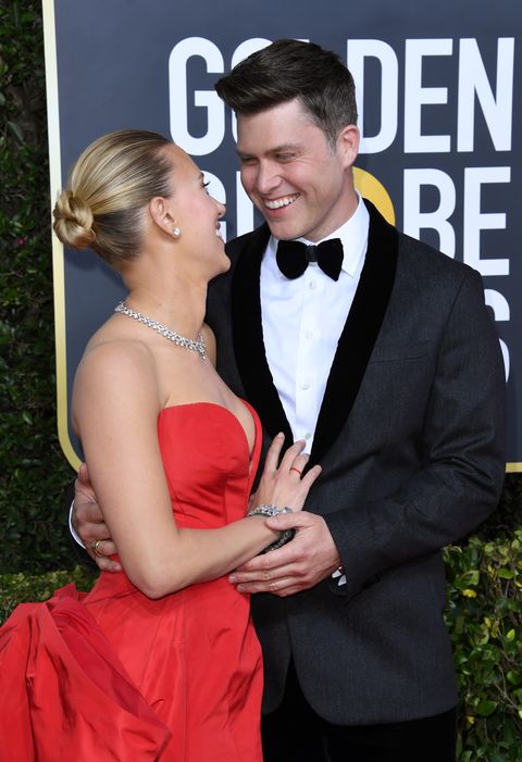 Scarlett Johansson And Colin Jost Show Pda On Golden Globes Red Carpet