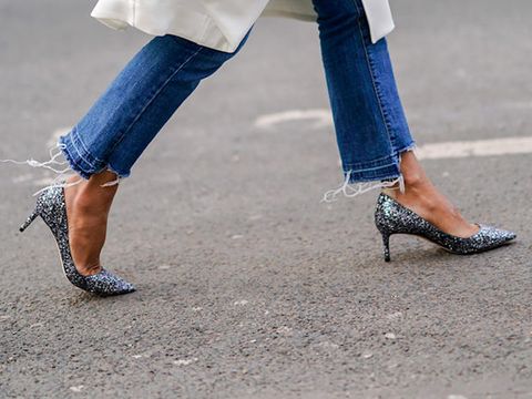 Jeans, Footwear, Blue, Street fashion, Denim, Leg, Human leg, Cobalt blue, High heels, Shoe, 