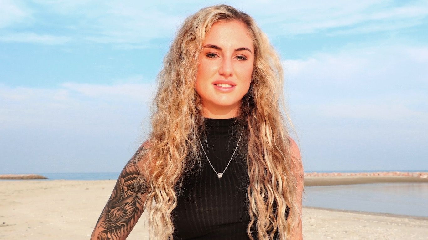 2019 year - Bilvergroting Rosanna: dit is het resultaat en dat laat ze zien met deze pikante foto 2019 year