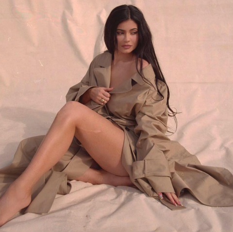 kylie-jenner-handmaids-tale