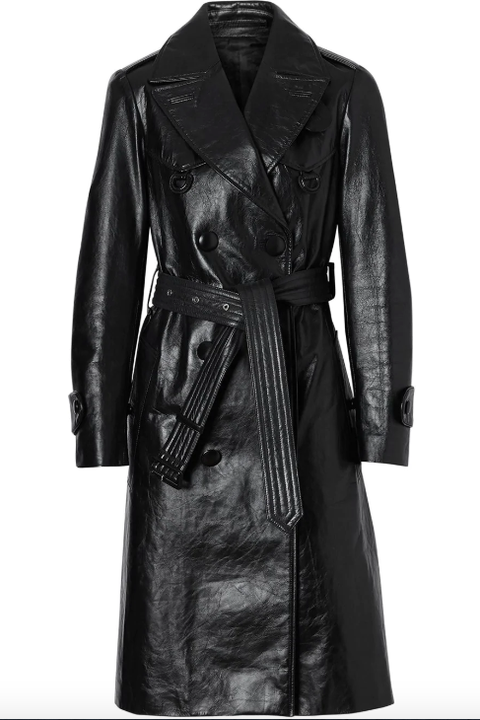 De leren trenchcoat maakt een comeback deze winter De leren trenchcoat maakt een comeback deze winter