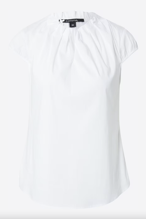 koningin letizia draagt witte blouse comma witte blouse met plooien