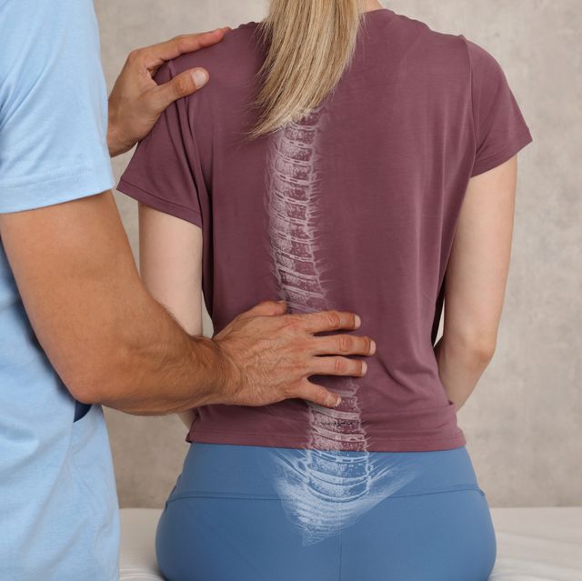 scoliosis spine curve anatomy, posture correction chiropractic treatment, back pain relief