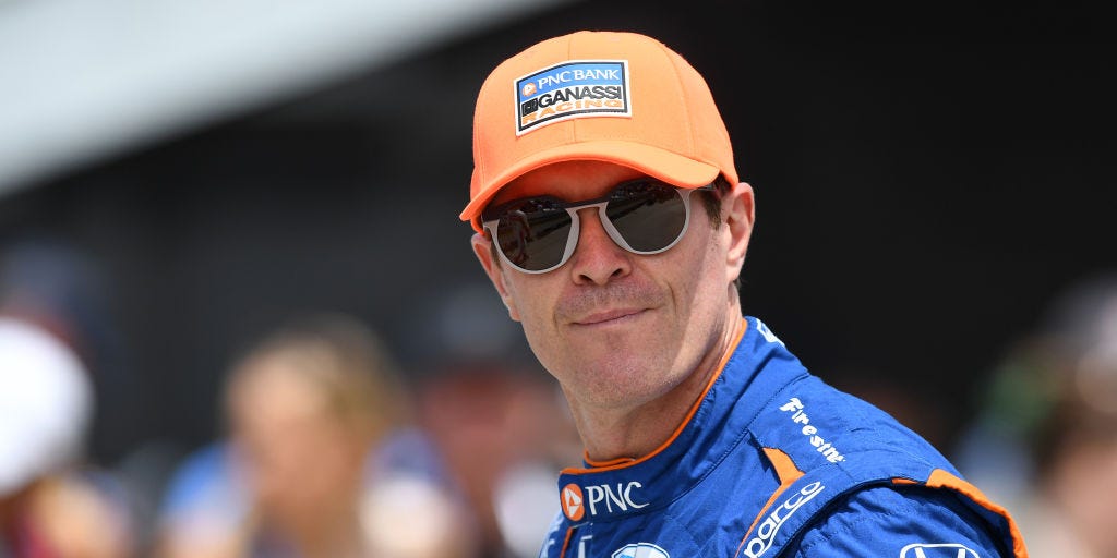 Scott Dixon Wins on Fuel Saving Strategy Again, Keeps Title Hopes Alive