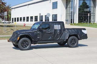 Jeep Wrangler Pickup News Photos Price Release Date What We Know About The New Jeep Truck Gladiator