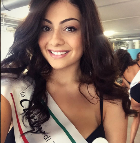 483px x 493px - Plus-size Model Miss Italy Trolled