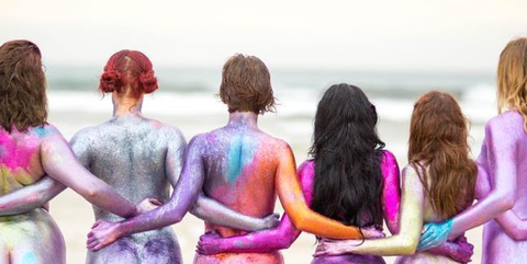 People, Hairstyle, Magenta, Back, Pink, Summer, Purple, People on beach, Interaction, People in nature, 