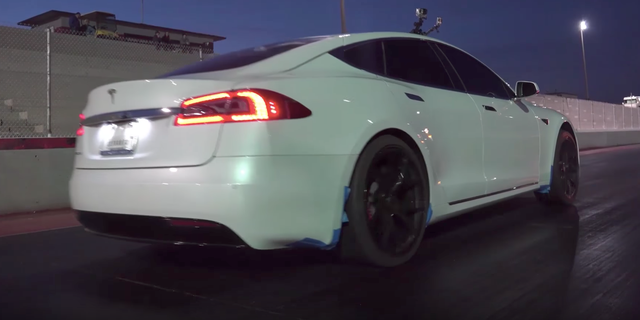 Gutted Tesla P100d Sets Model S World Record Tesla Drag Racing Video