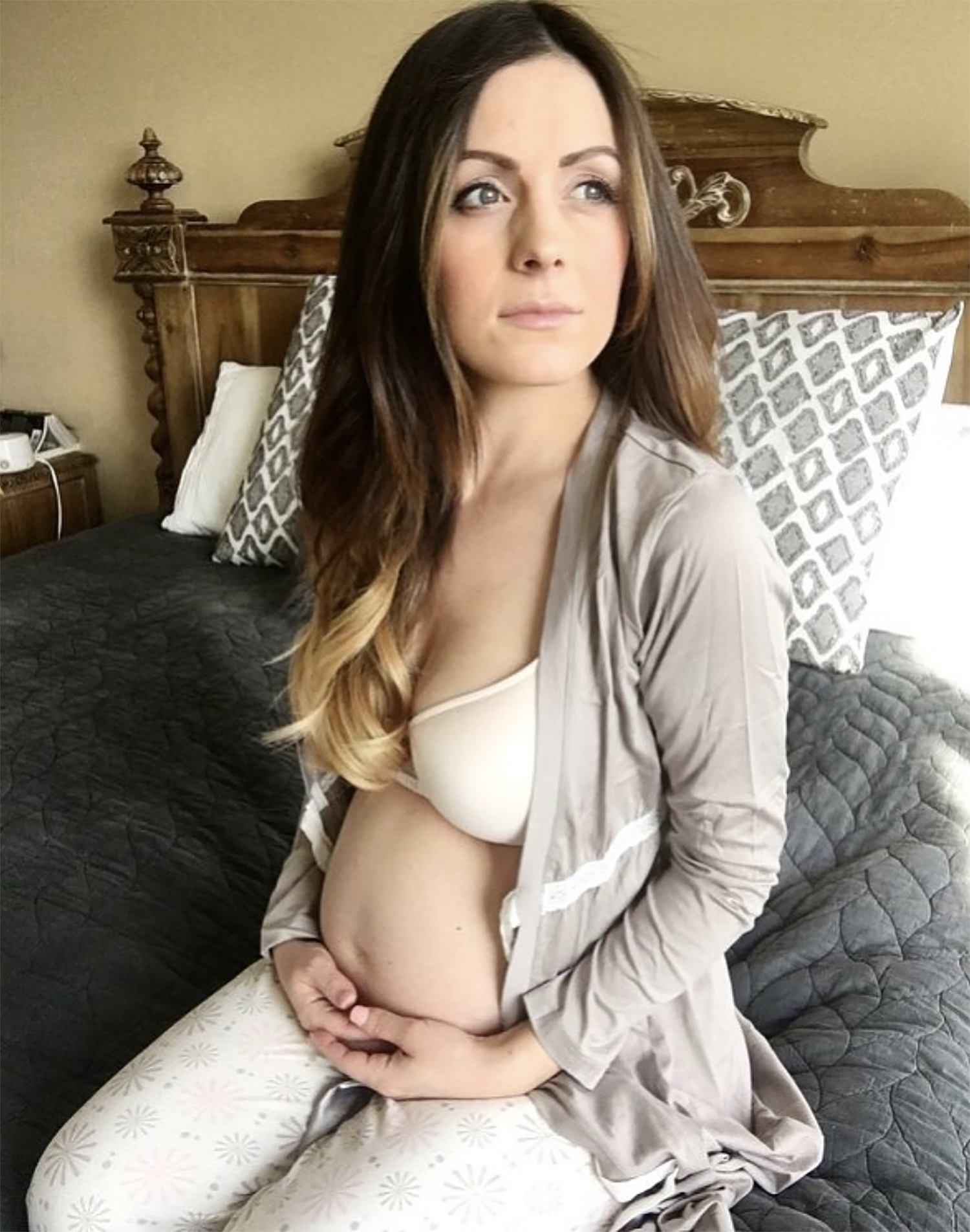 1500px x 1904px - pregnant famous porn stars | FORSAMPLESEX.COM