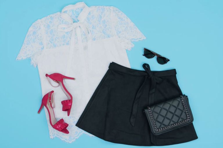 7 Cheryl Blossom 'Riverdale' Outfit Ideas - How to Dress Like Cheryl ...