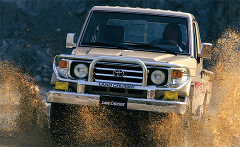 Land vehicle, Vehicle, Car, Off-roading, Regularity rally, Toyota, Sport utility vehicle, Toyota land cruiser, Off-road vehicle, Hardtop, 