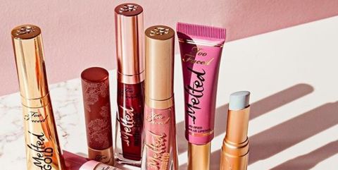 Cosmetics, Pink, Product, Lip gloss, Beauty, Lip, Material property, Gloss, Peach, Liquid, 