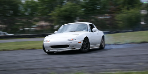 mazda mx 5 miata drifting