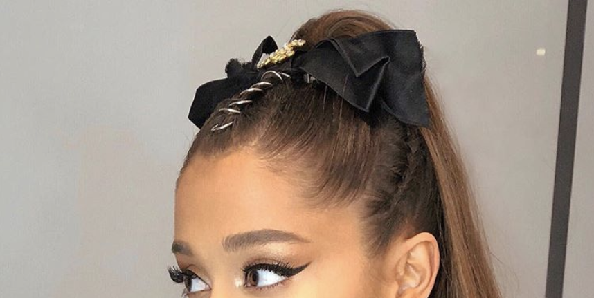 The One Setting Spray That Keeps Ariana Grande's Makeup In Place All ...