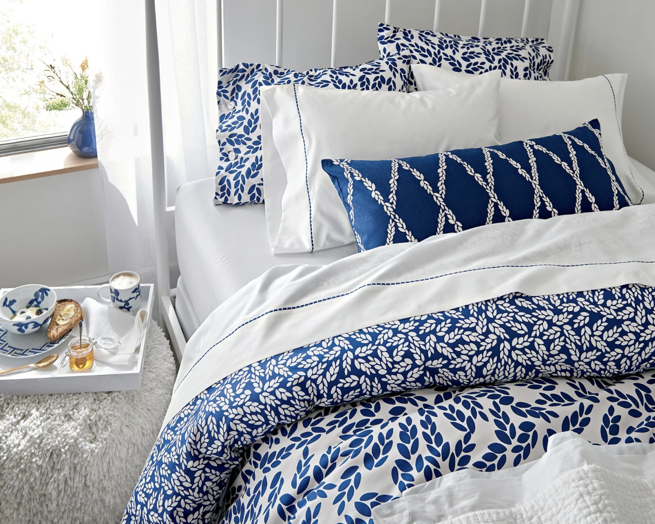 Reese Witherspoon Has A Draper James Bedding Collection With Crate