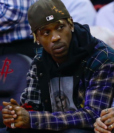 Travis Scott is wearing a Kylie Jenner hoodie amid claims their ...