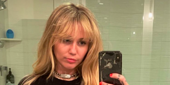 Miley Cyrus Channels Hannah Montana With A New Blonde Hairdo And Bangs